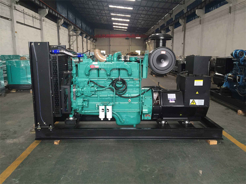 廉江如何判断一个电压表是否具有自动量程切换功能？