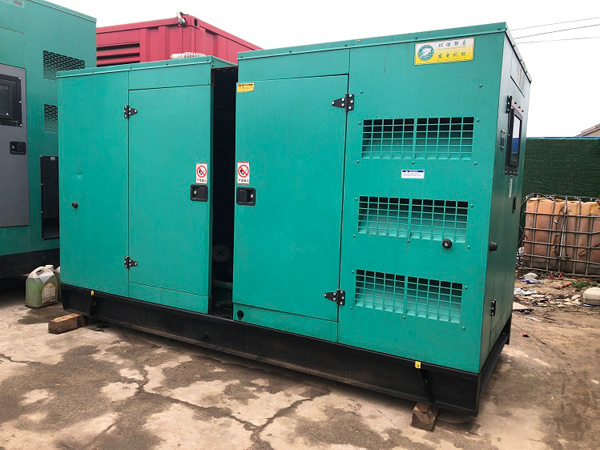 廉江怎样合理控制磷酸铁锂蓄电池的充放电倍率以延长其使用寿命？